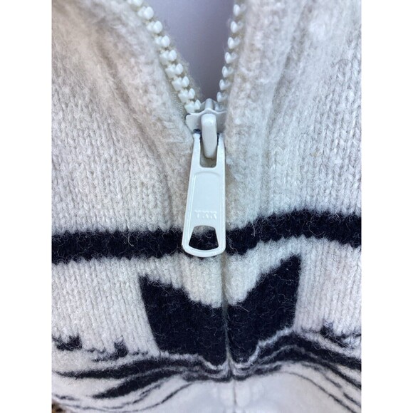 Roots Winter Edition Cream Blue Snowflake Sweater Women's Large 100% Lambs Wool - Picture 4 of 8